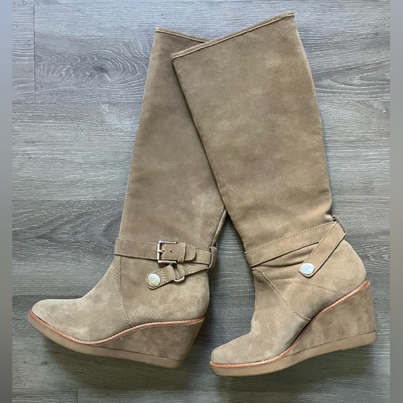 Coach Tan suede women’s Boots - Picture 1 of 6